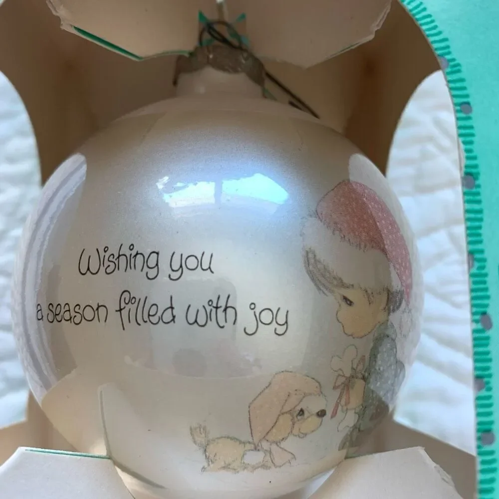 Precious moments vintage Christmas ball 1980 ￼